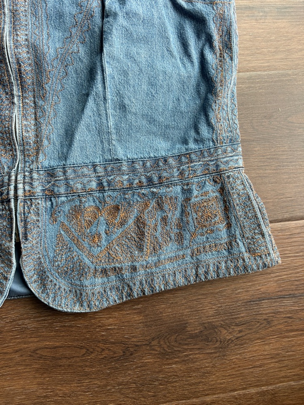 Coldwater Creek Denim Embroidered Vest | Denim Vest | Embroidered Vest - Picture 2 of 8